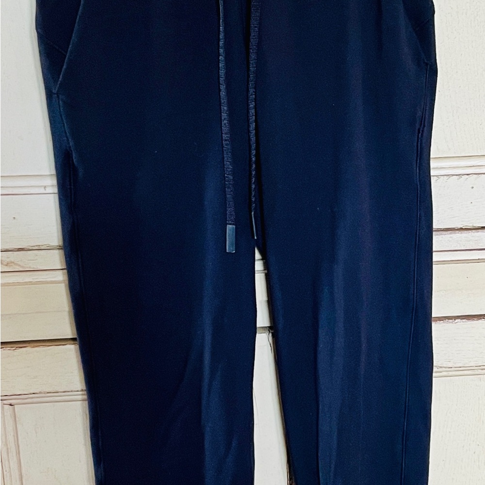 Lululemon Athletica Cropped Black Sweatpants Joggers Size 0